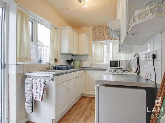 House for sale in Holland-on-Sea, Dale Hill
