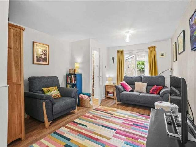 House for sale in Calverton End, Milton Keynes