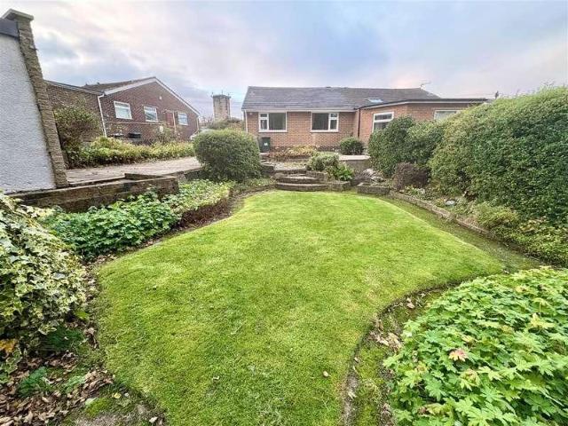 House for sale in Lower Wyke, West Yorkshire