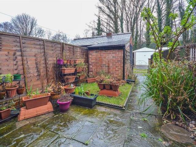 House for sale in Walton, West Yorkshire