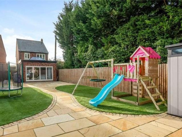 House for sale in Alderminster, Warwickshire