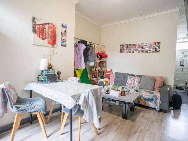 House for sale in Calderstones