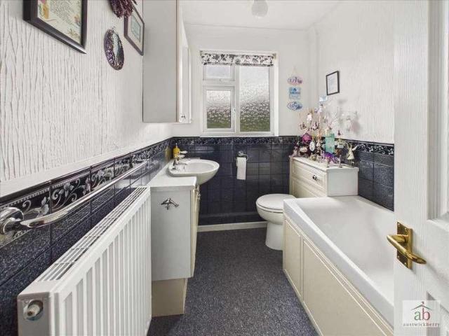 House for sale in Old Kesgrave, Eastbridge