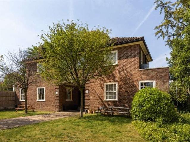 House for sale in London Borough of Wandsworth, Greater London