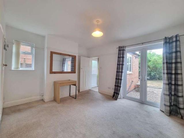 House for sale in Stocking Farm, Old Wharf