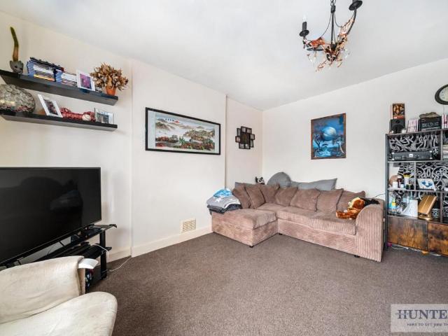 House for sale in Barnehurst, Greater London