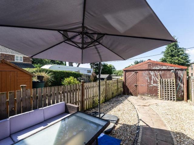 House for sale in Allerton Bywater, West Yorkshire