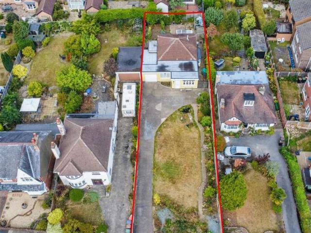 House for sale in Attenborough, East Midlands