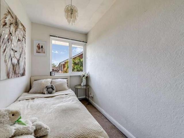 House for sale in Oxted, Hillview