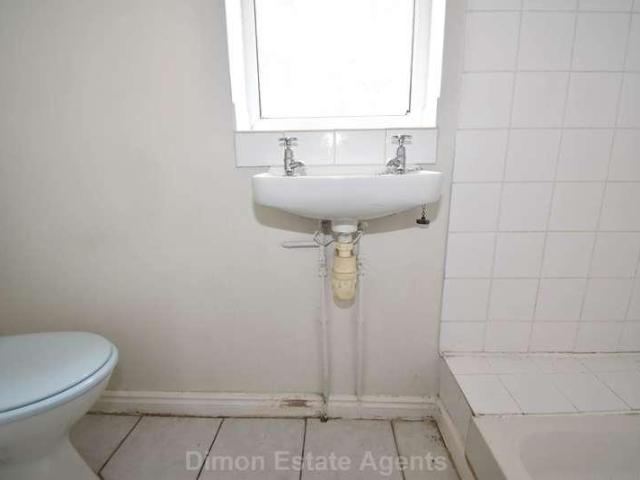 House for sale in Clayhall, Middlecroft