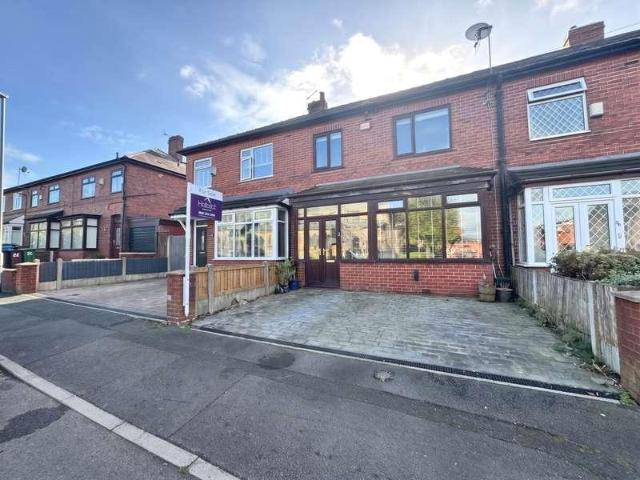 House for sale in Thornham, Oldham