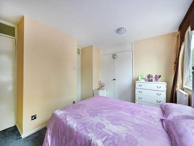 House for sale in Camberwell, Greater London