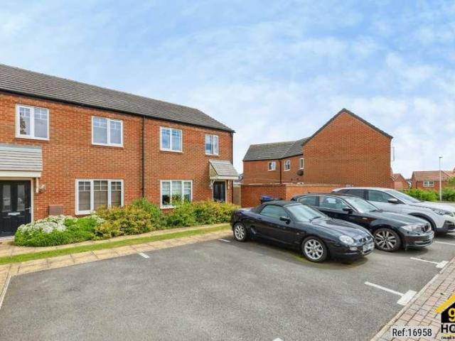 House for sale in Green Close, Warwickshire