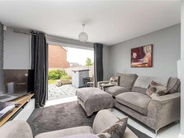 House for sale in West Ardsley, Tingley