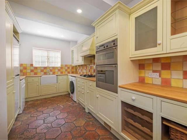 House for sale in Greater London