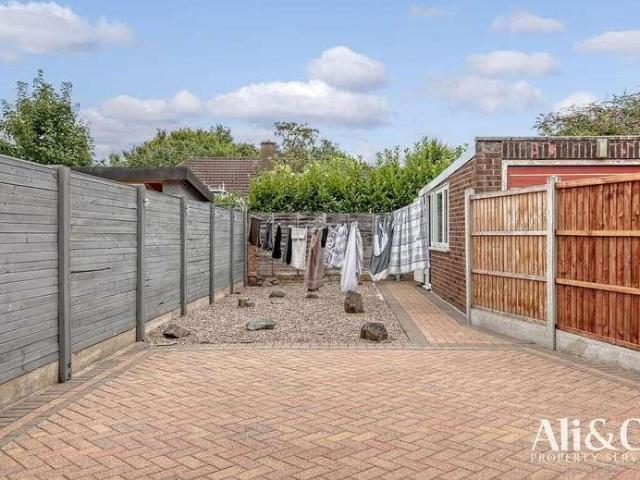 House for sale in London Borough of Havering, Greater London
