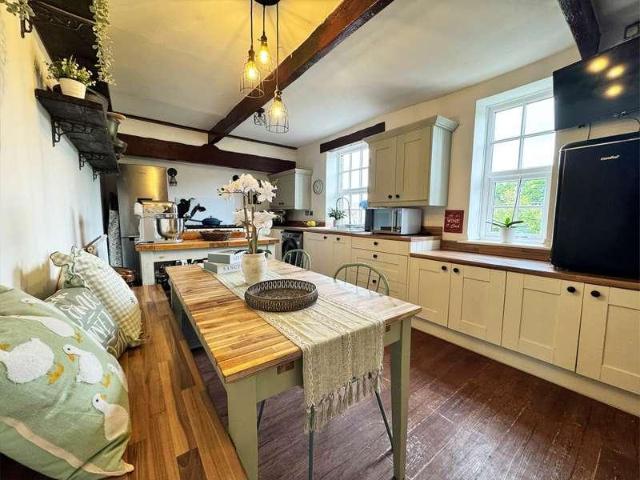 House for sale in Shaw and Crompton, Pendock