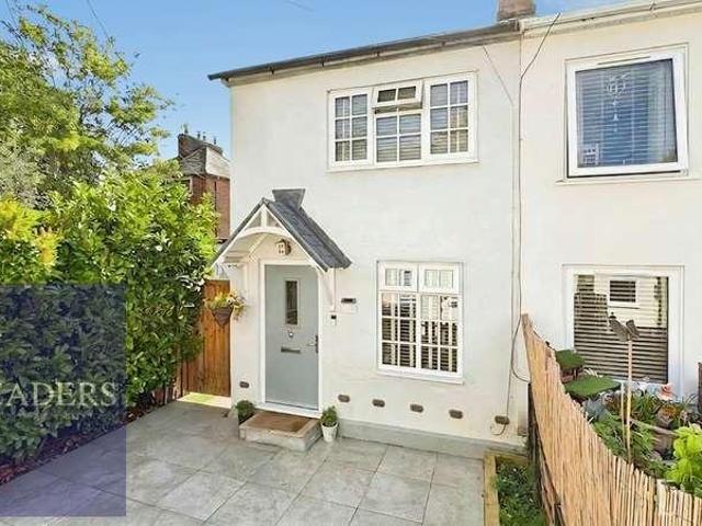 House for sale in Chipping Hill, Essex