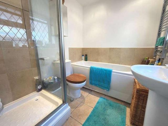 House for sale in Caddington, Bedfordshire