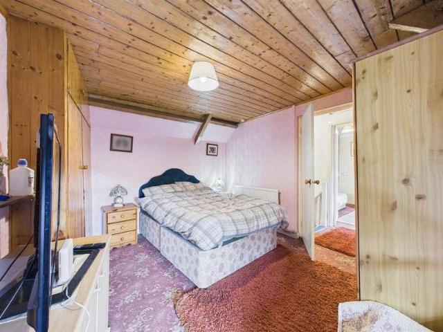House for sale in Llansaint, Wales