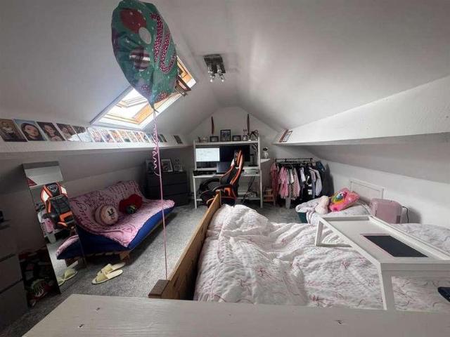 House for sale in Hanging Heaton, Dewsbury