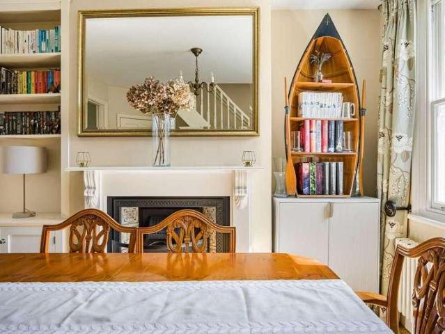House for sale in Henley-on-Thames, Berrick Salome