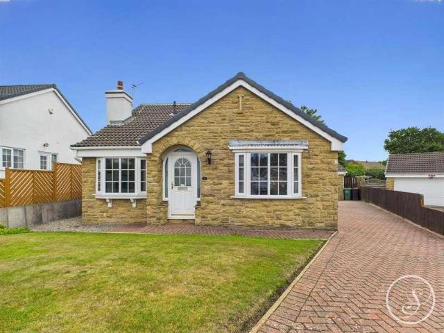 House for sale in Whitkirk, Colton