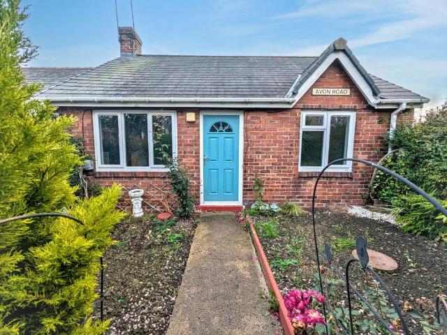 House for sale in Quaking Houses, Stanley