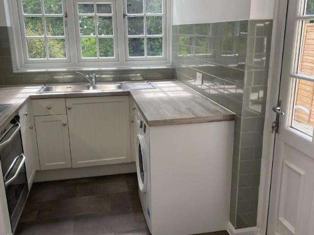 House for sale in London Borough of Merton, Raynes Park