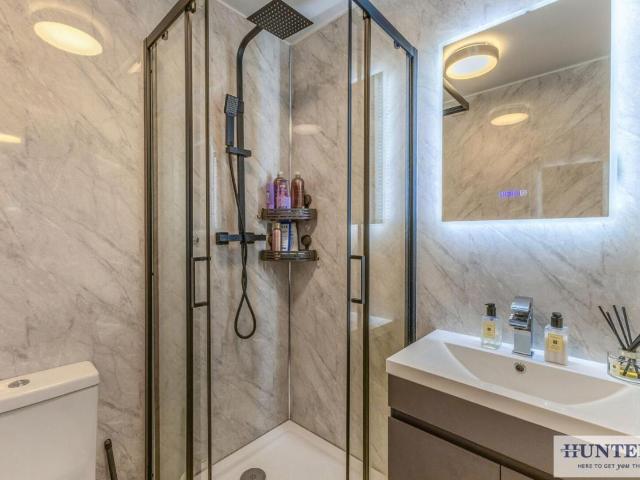 House for sale in Rufford Park, Yeadon