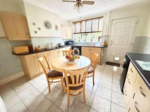 House for sale in Dixons Green, West Midlands
