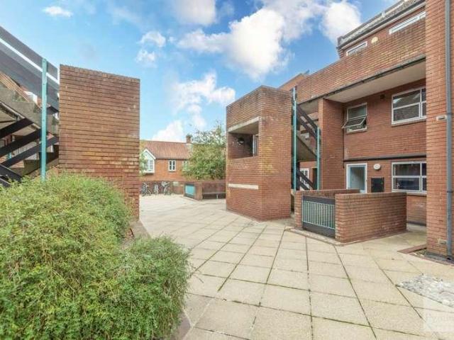House for sale in Heigham Grove, East Bank
