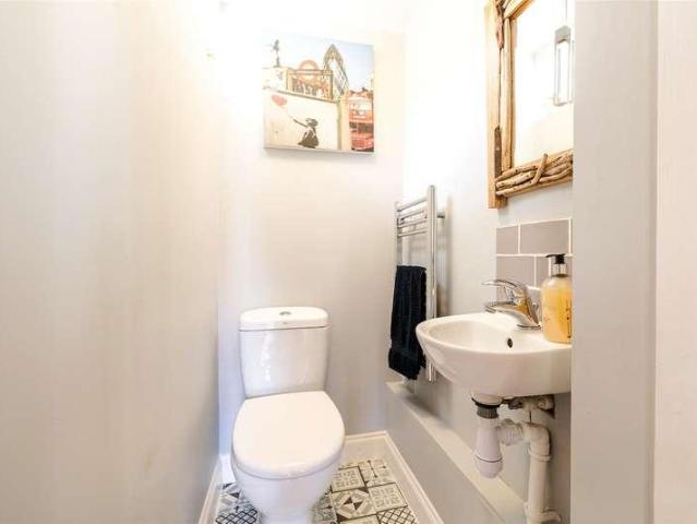 House for sale in Broughton and Old Dalby, Brentingby