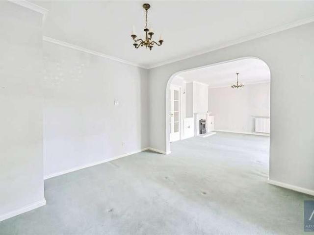 House for sale in Page Hill, Buckingham