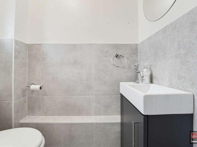 House for sale in London Borough of Hounslow, Feltham
