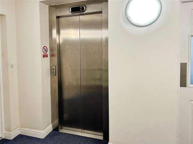 House for sale in Sunningdale