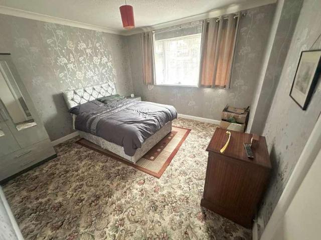 House for sale in Tweenaways, Livermead