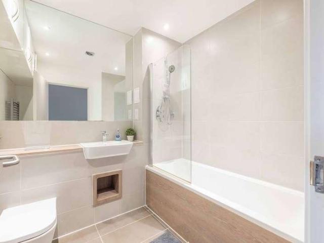 House for sale in Britwell, Slough