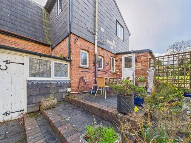 House for sale in Heathlands, East Sussex