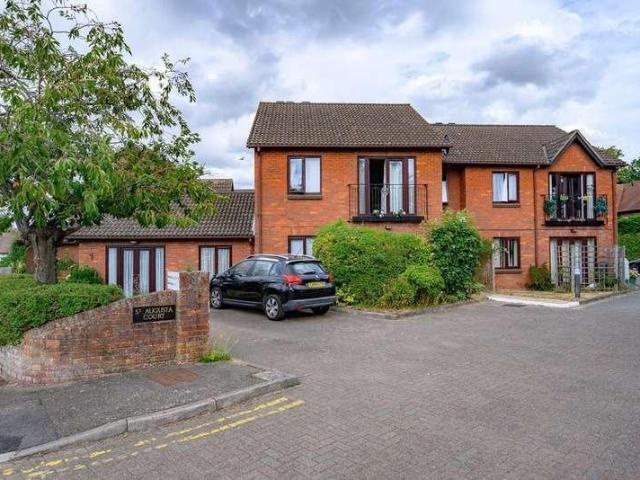 House for sale in St Albans, Five Acres