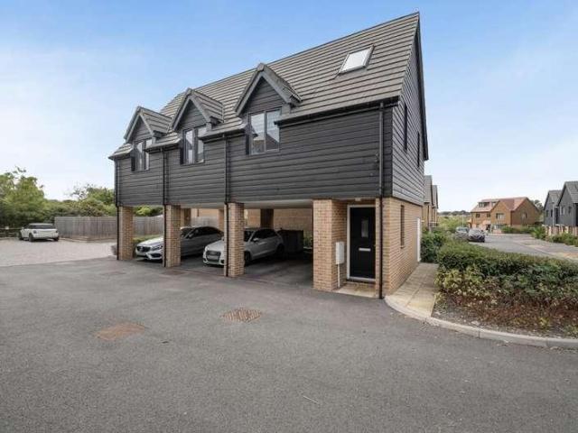 House for sale in Newell Green