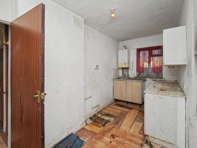 House for sale in London Borough of Merton, Mitcham