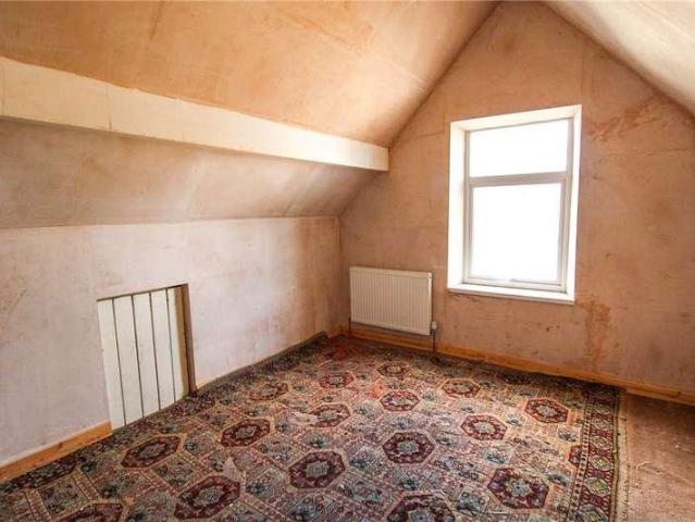 House for sale in Riddlesden, West Yorkshire