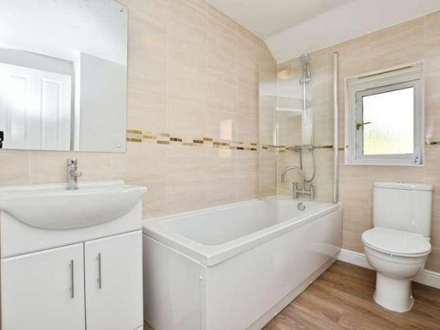 House for sale in Longhill, Hull