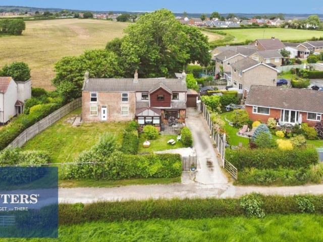 House for sale in Loundsley Green, East Midlands