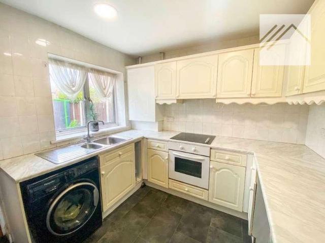 House for sale in Leigh Beck, Essex