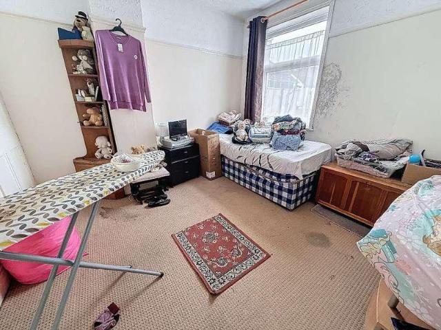 House for sale in Tunstall, Stoke-on-Trent