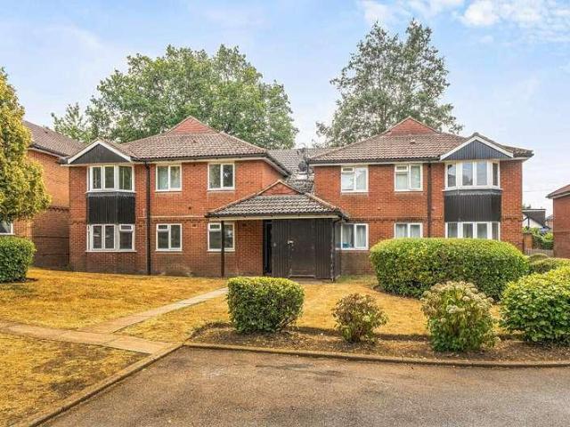 House for sale in Aperfield, Greater London