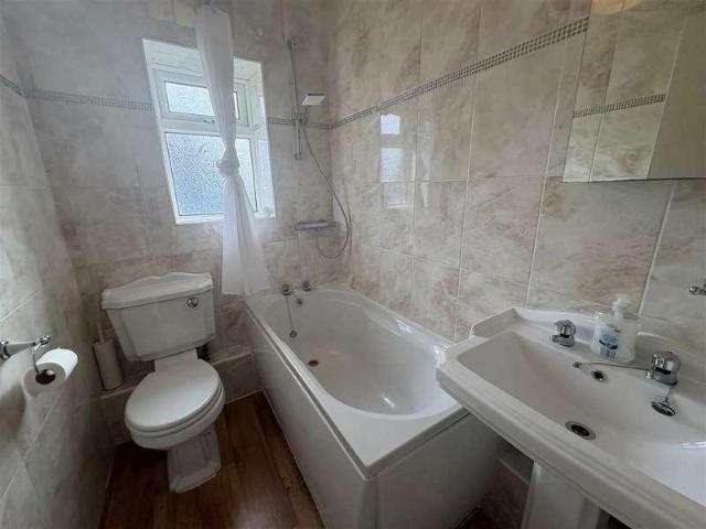 House for sale in Queensbury, West Yorkshire