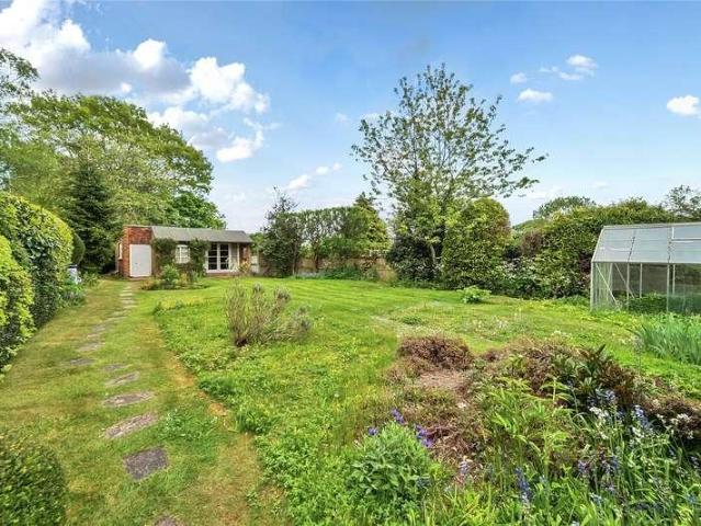 House for sale in Littlecote, West Sussex